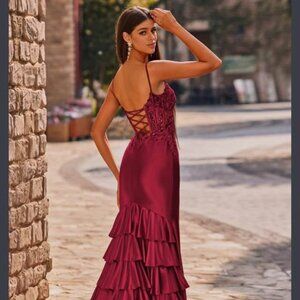 NWT Stacees size 2 Burgundy Mermaid Prom Dress